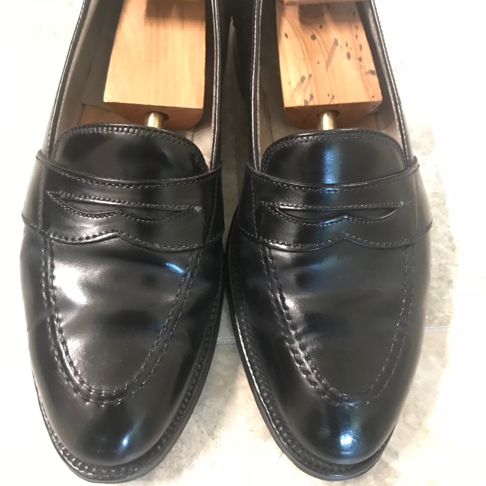 Dress shoes
